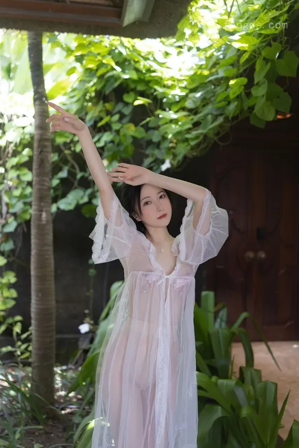 Vol. 10173 鱼子酱Fish《私购流出》(120P)