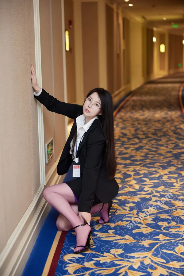 Vol. 9131 白茹雪abby《私购流出》(87P + 4V)