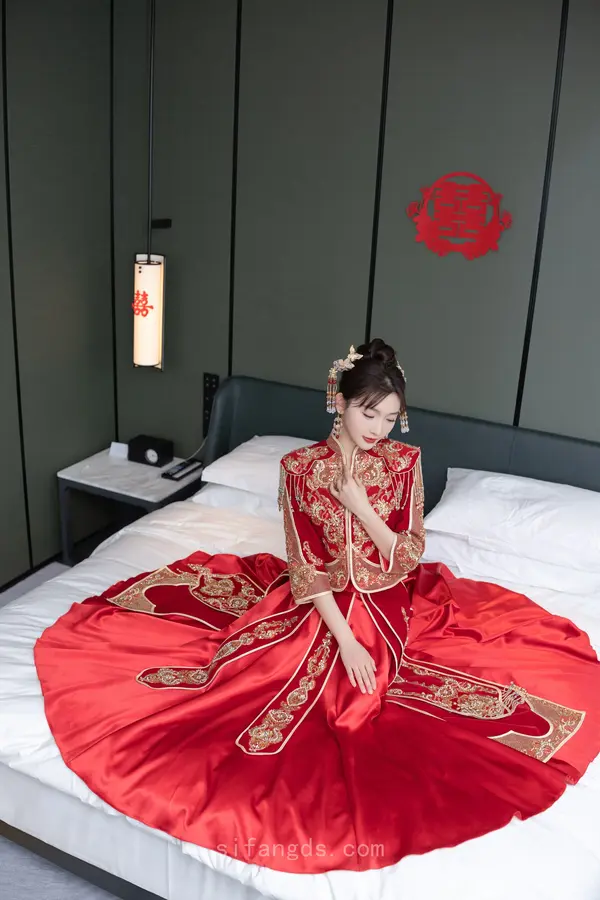 Vol. 9770 陆萱萱《私购流出》(92P + 2V)