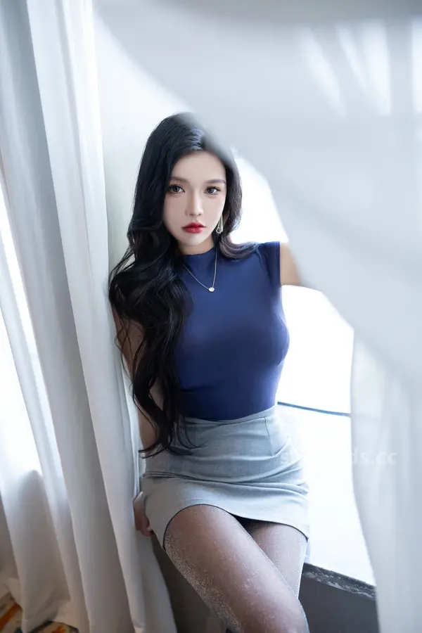 Vol. 9082 娜比《私购流出》(94P + 6V)
