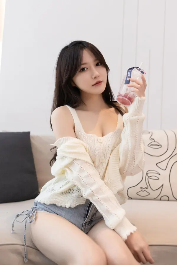 鱼子酱Fish《甜春写真》(130P)