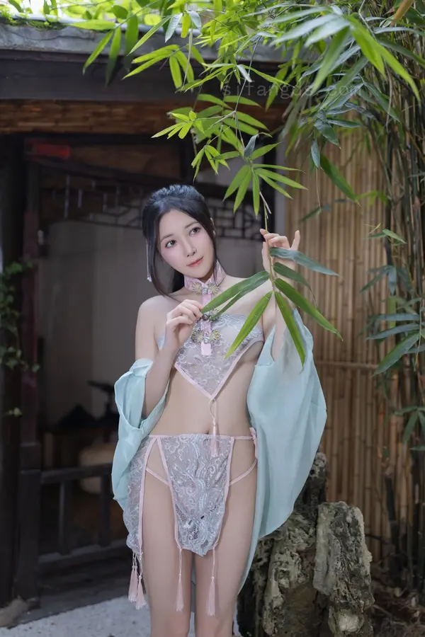 鱼子酱Fish《花瓣浴》(120P)