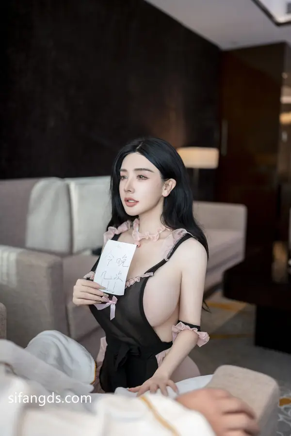 Vol. 0312 潘思沁《私购流出》(88P + 8V)