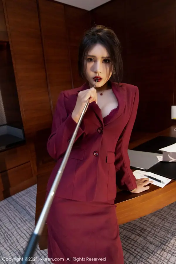 Vol. 04038 Emily尹菲(71P)