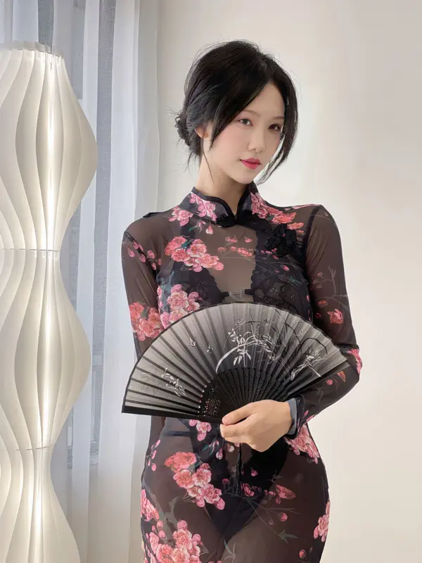 利世《情趣旗袍》(38P)
